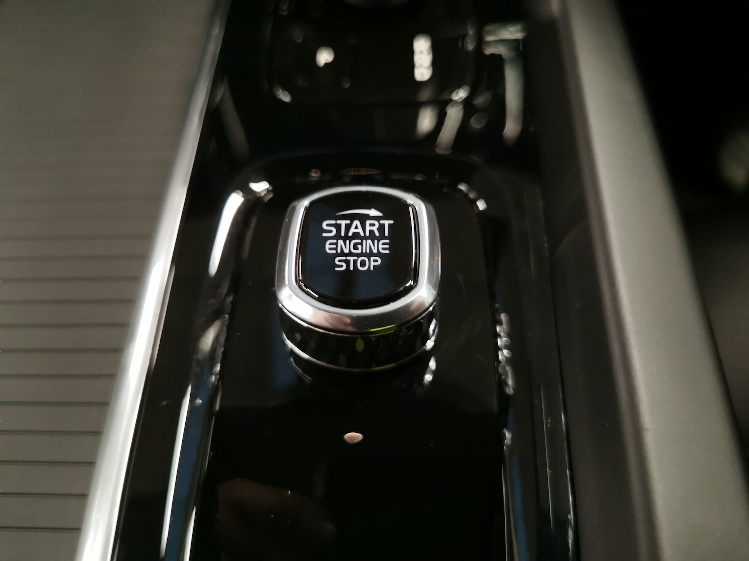 Used Volvo V60 2022 for sale - 76931932: Photo 18