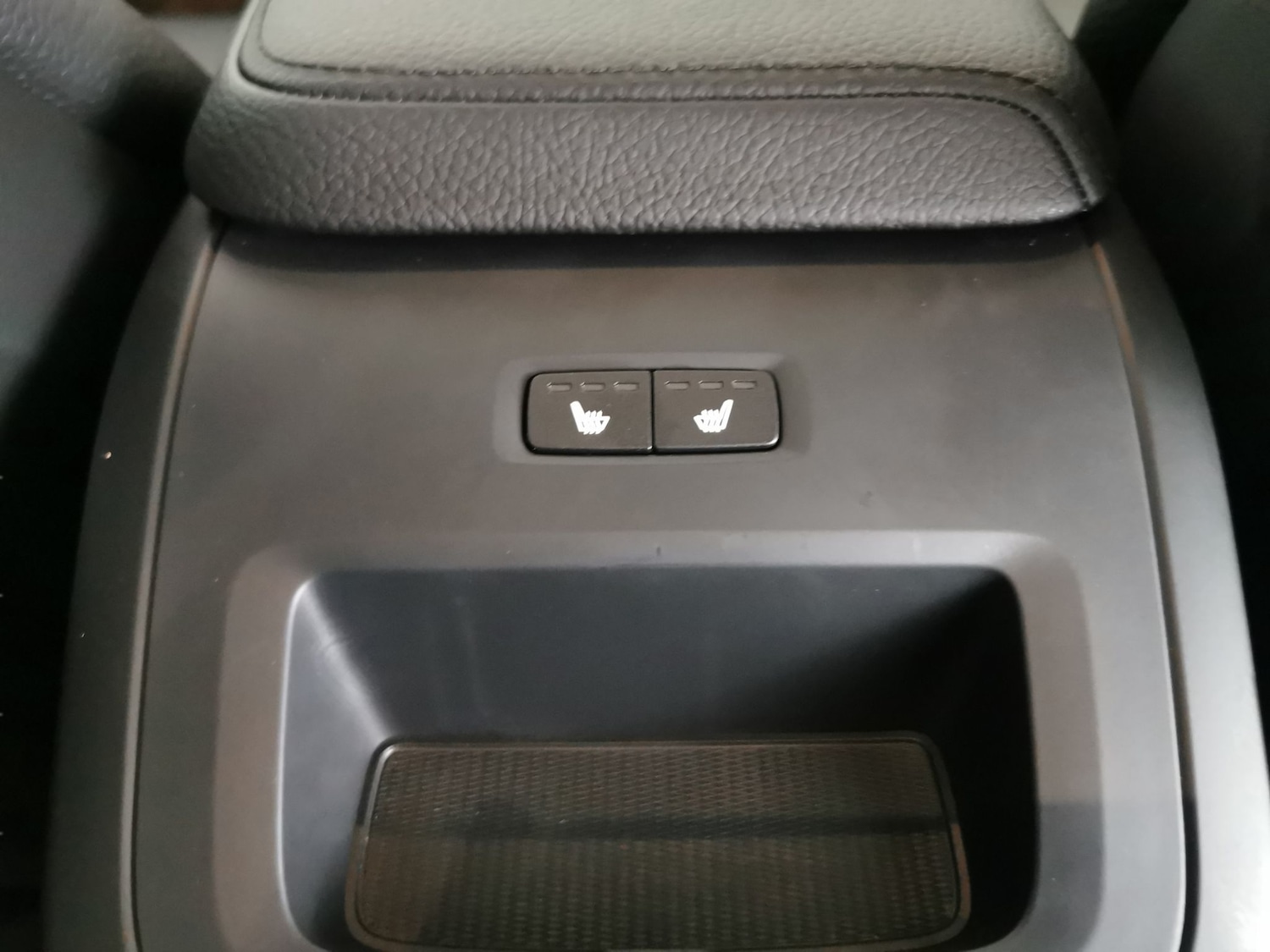 Used Volvo V60 2022 for sale - 76931932: Photo 23