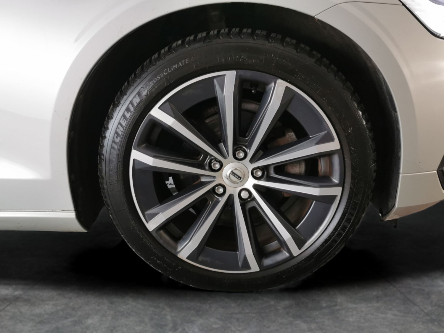 Used Volvo V60 2022 for sale - 76931932: Photo 27