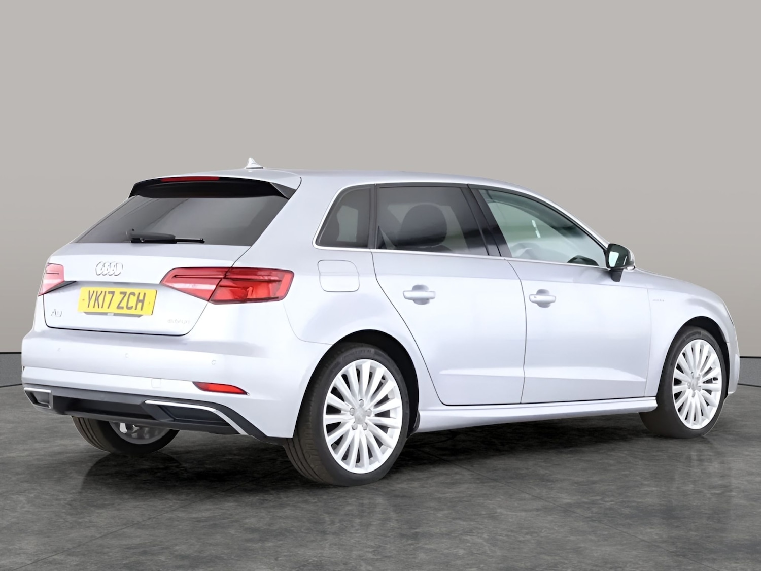 Used Audi A3 2017 for sale - 76046239: Photo 6