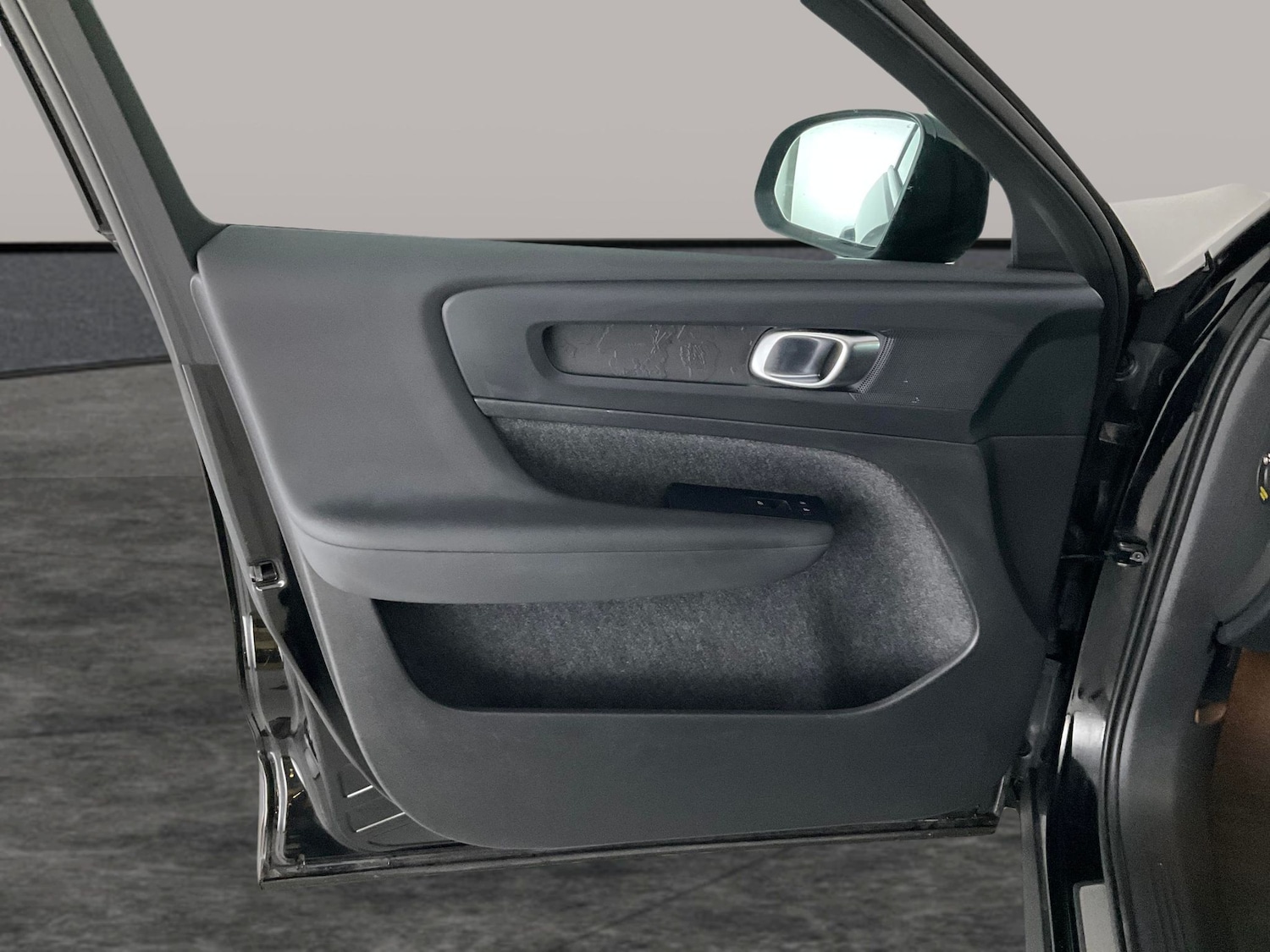 Used Volvo XC40 2022 for sale - 78107795: Photo 24