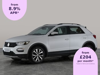 Used Volkswagen T-Roc 2018 for sale - 76450122: Photo