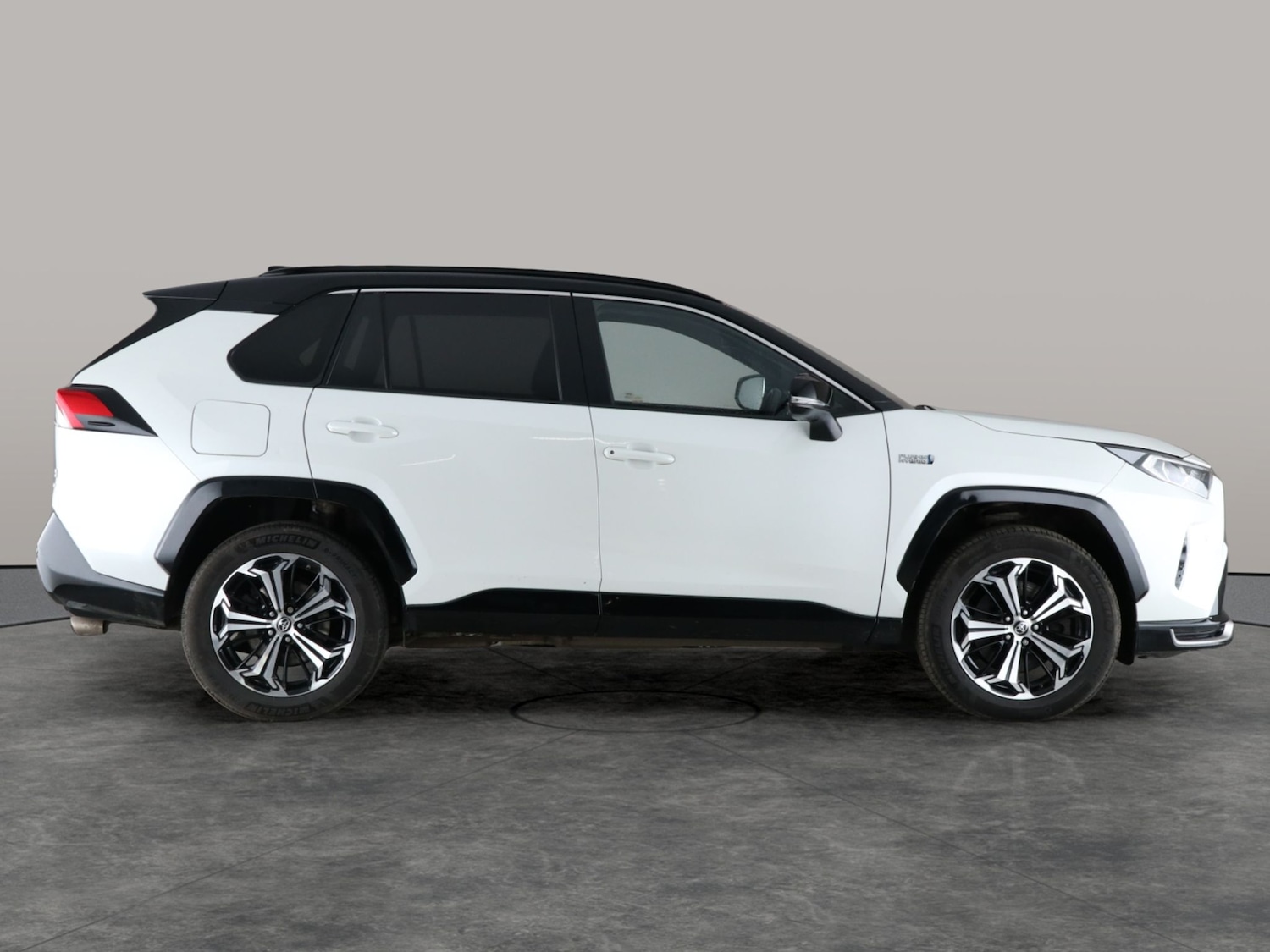 Used Toyota RAV4 2021 for sale - 76851510: Photo 9