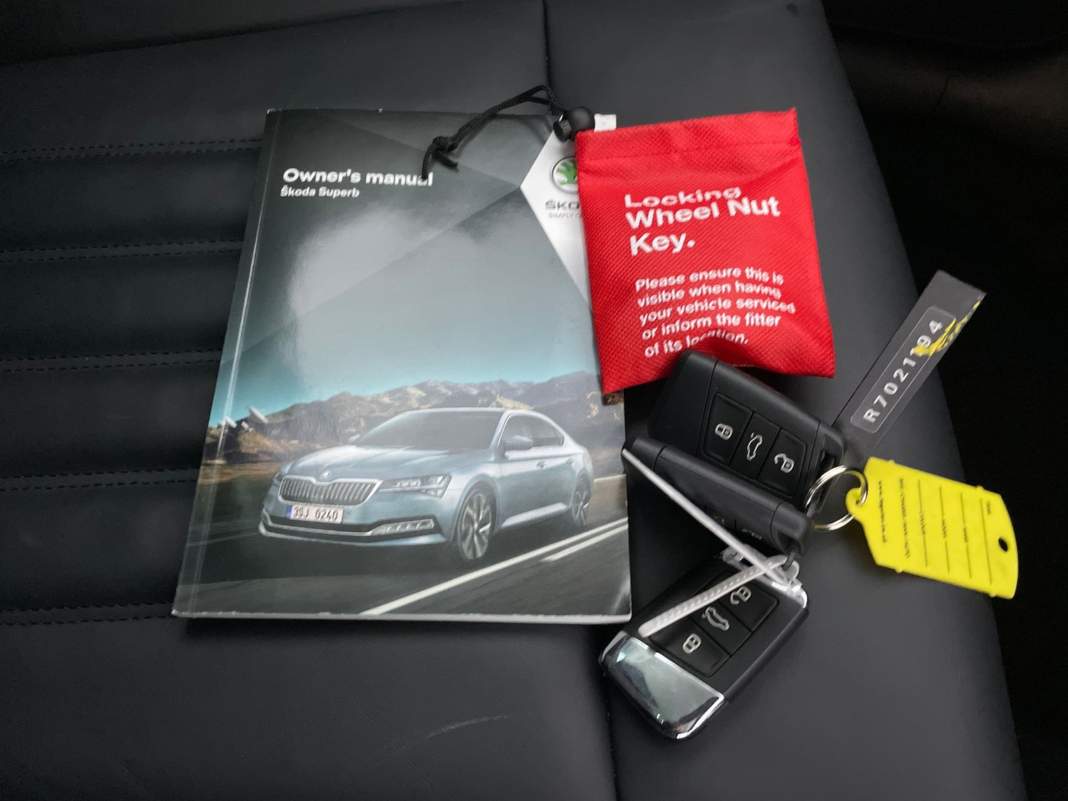 Used Skoda Superb 2023 for sale - 77324311: Photo 33