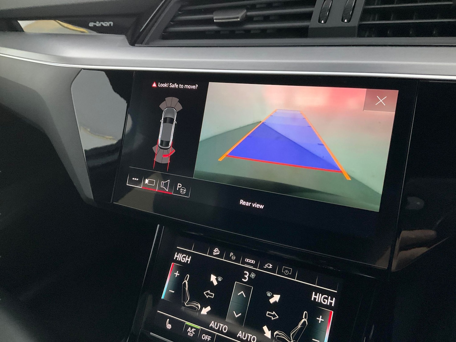 Used Audi e-tron 2022 for sale - 76719876: Photo 21