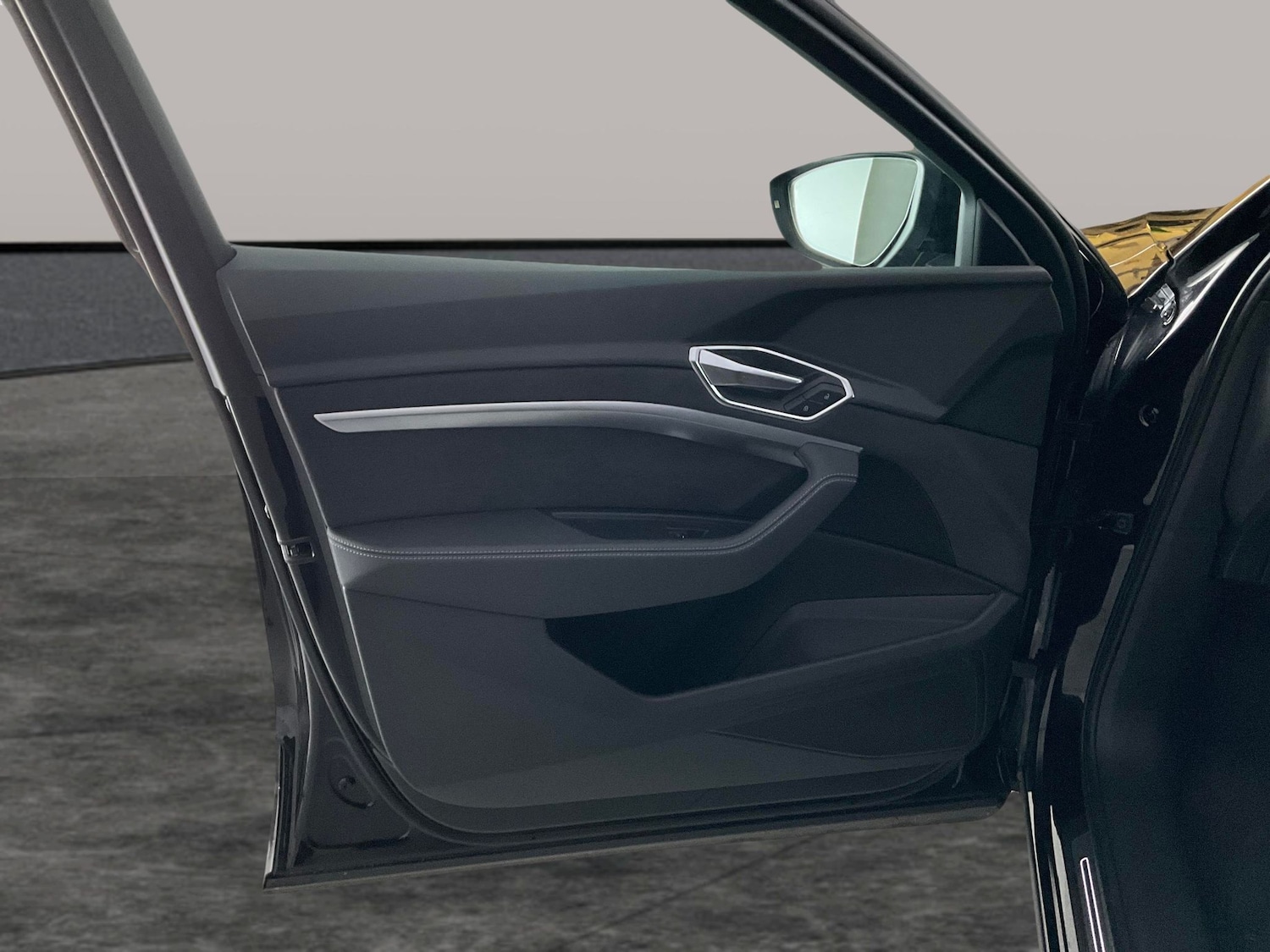 Used Audi e-tron 2022 for sale - 76719876: Photo 32