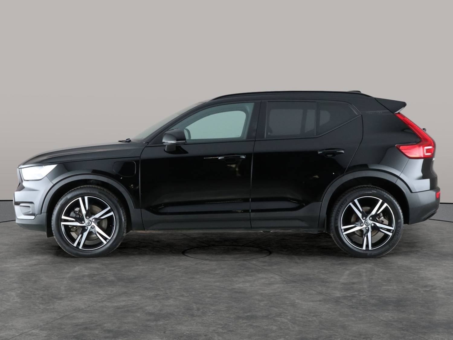 Used Volvo XC40 2021 for sale - 76842438: Photo 12