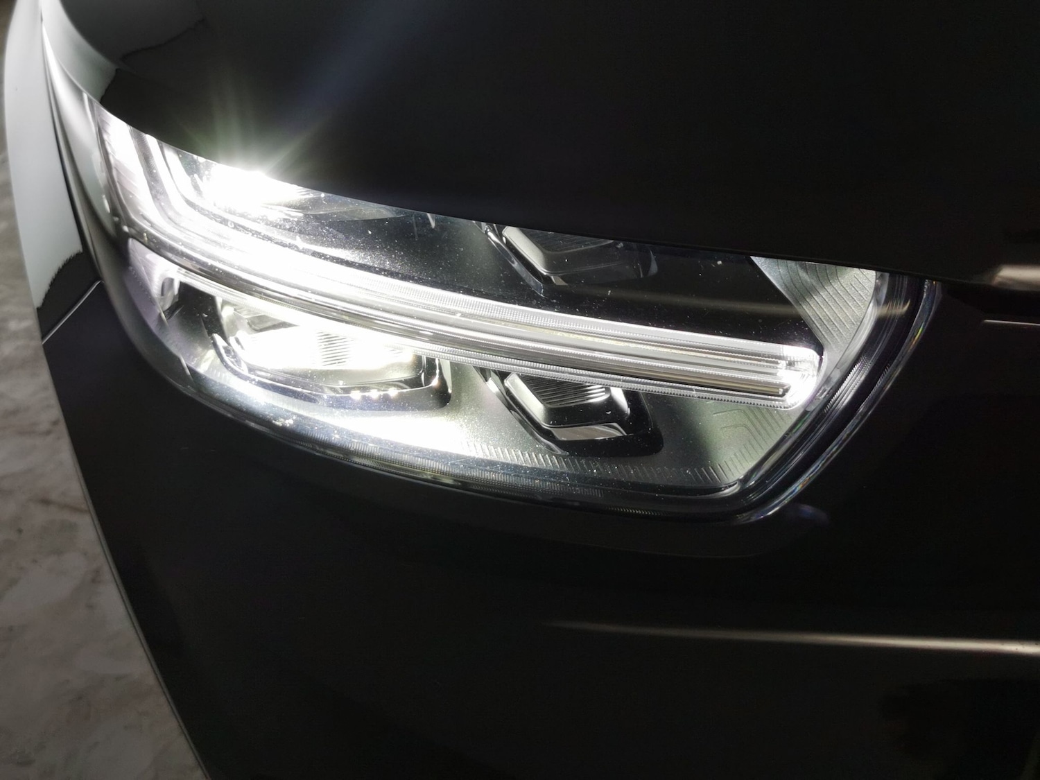 Used Volvo XC40 2021 for sale - 76842438: Photo 21