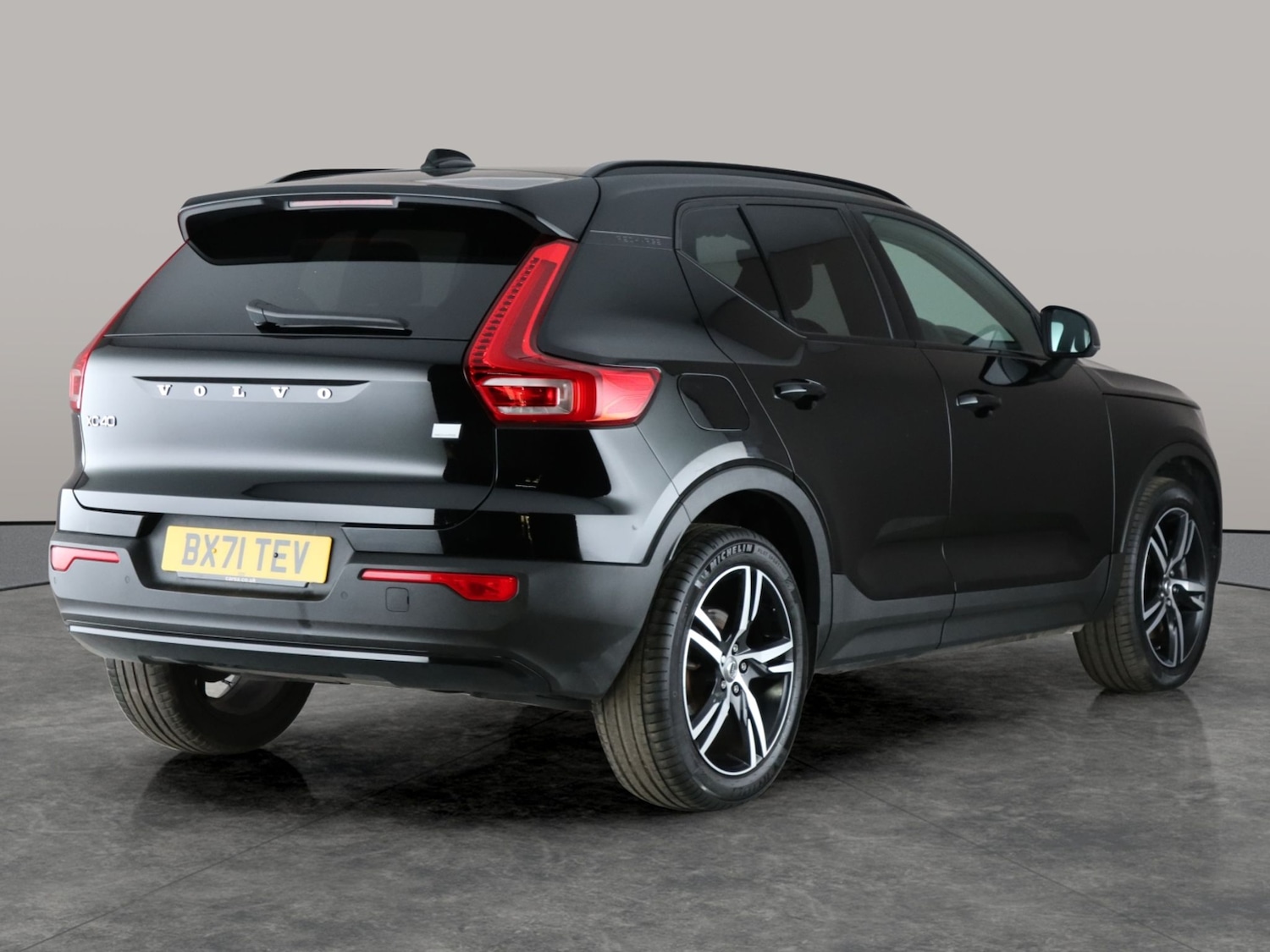 Used Volvo XC40 2021 for sale - 76842438: Photo 9