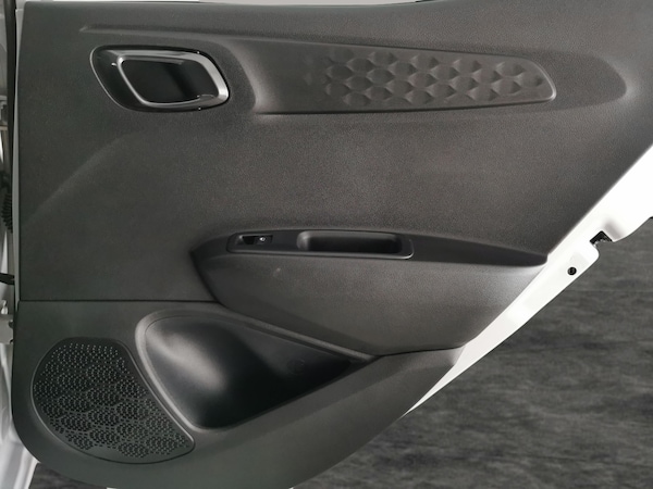 Used Hyundai i10 2024 for sale - 76209787: Photo 35