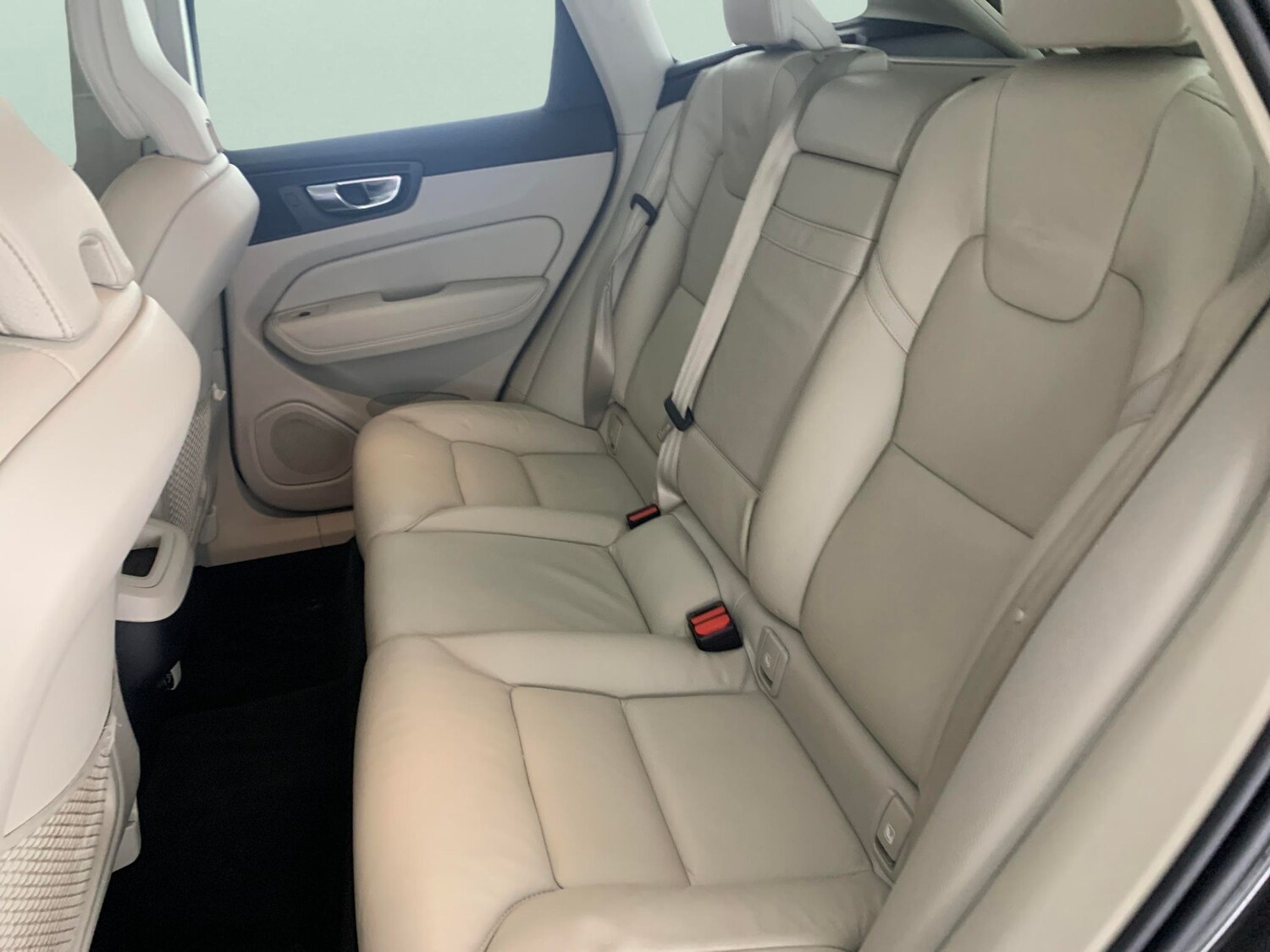 Used Volvo XC60 2020 for sale - 76467553: Photo 30