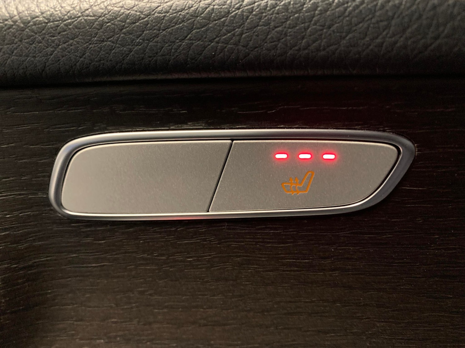 Used Mercedes-Benz GLC 2020 for sale - 76745648: Photo 17