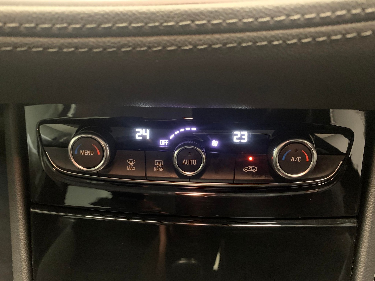 Used Vauxhall Grandland X 2019 for sale - 77235821: Photo 18