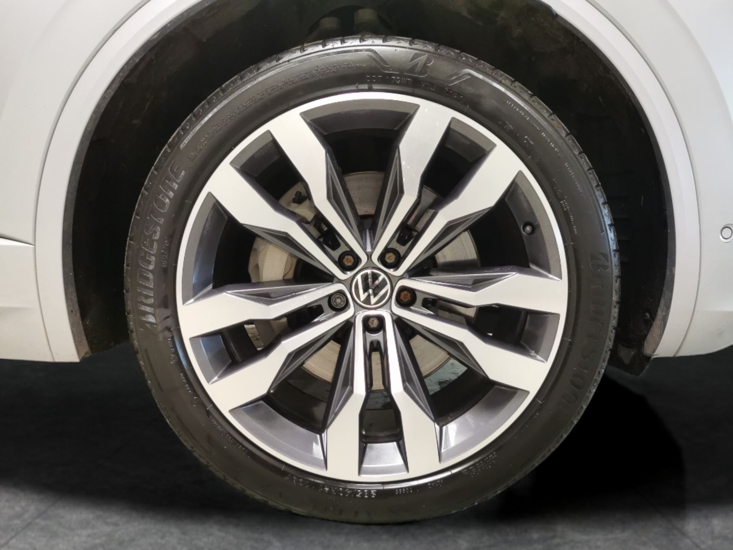 Used Volkswagen Touareg 2023 for sale - 77324329: Photo 26