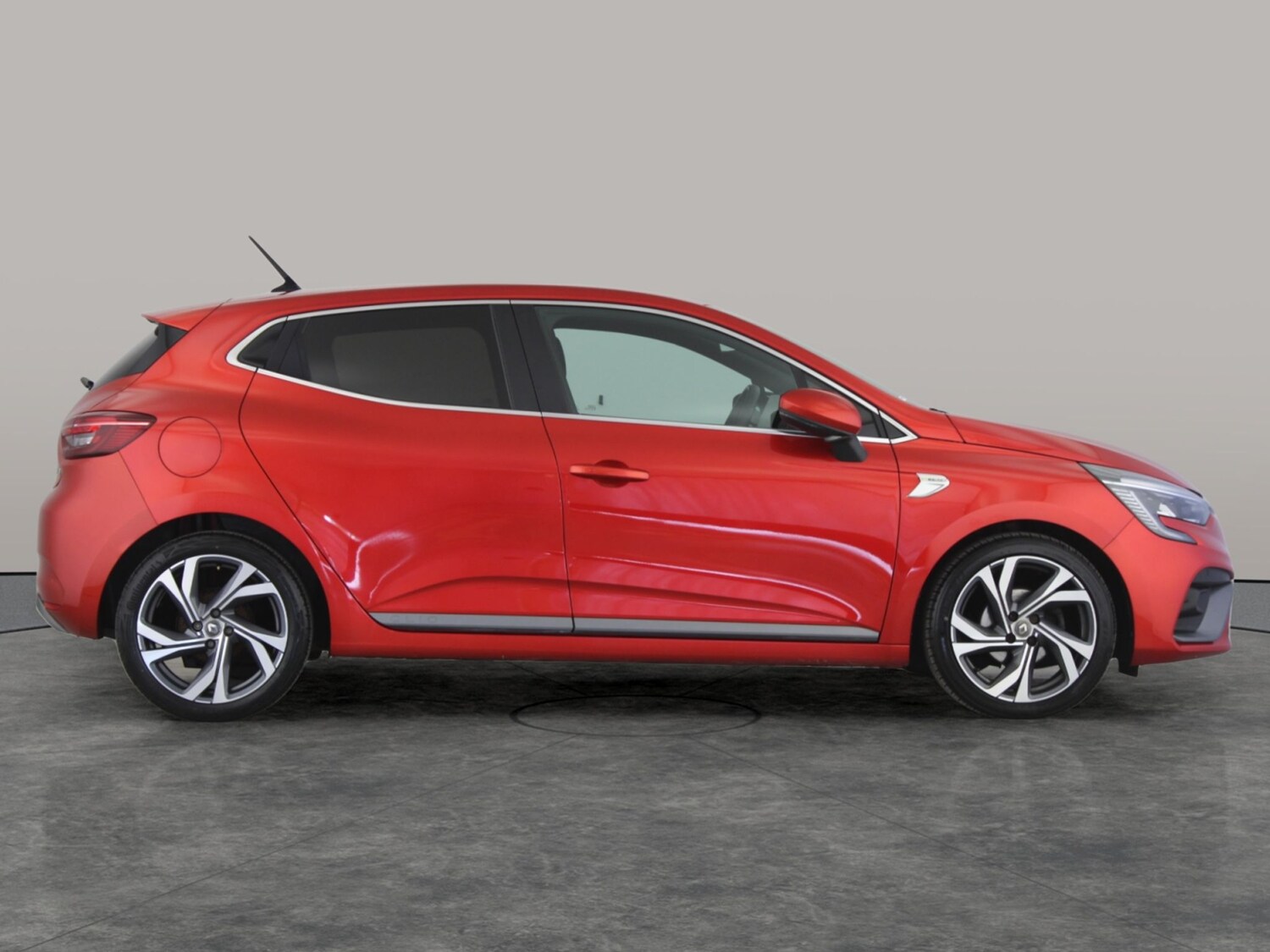 Used Renault Clio 2020 for sale - 76364947: Photo 9