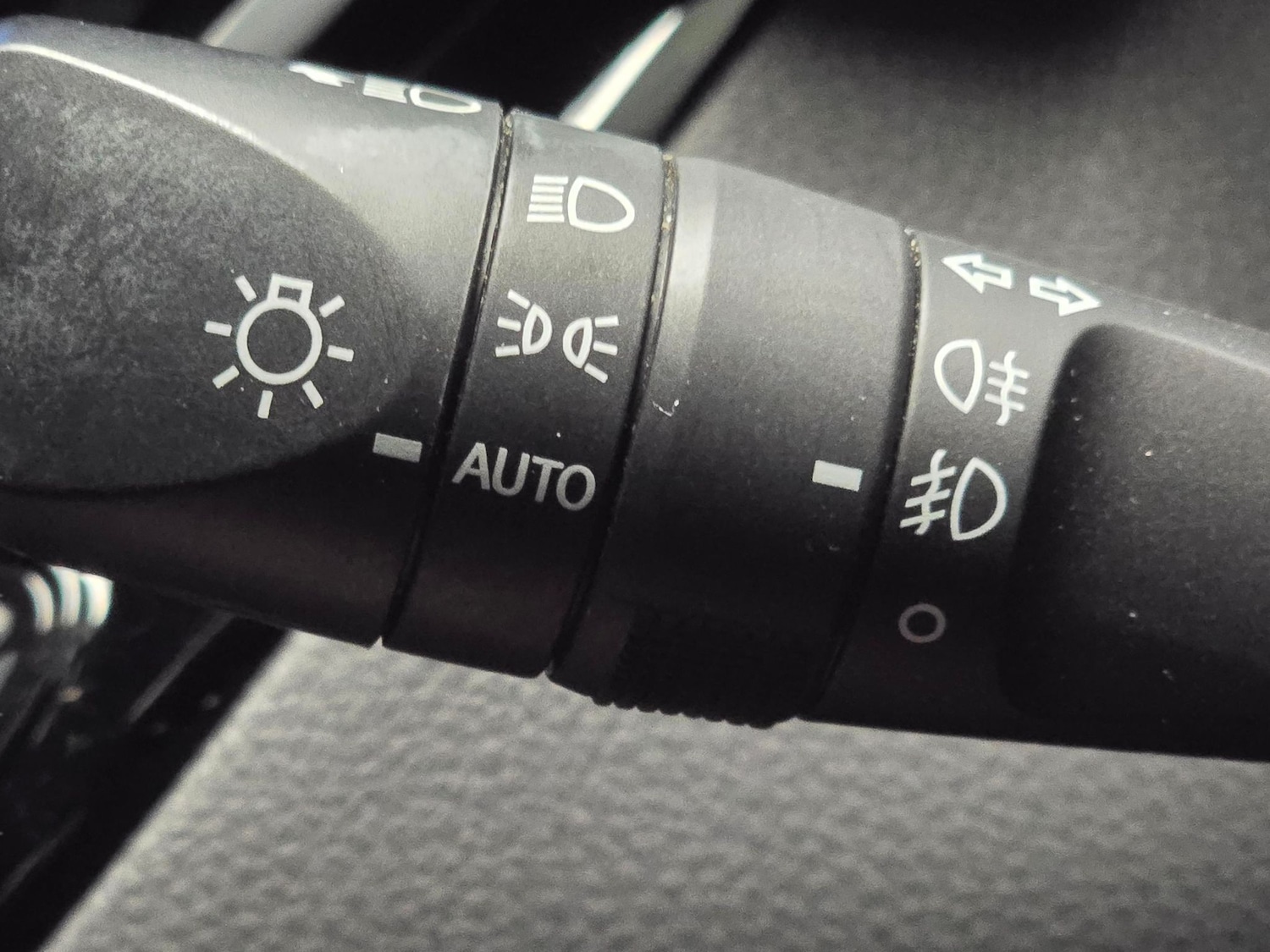 Used Toyota C-HR 2021 for sale - 76762965: Photo 20