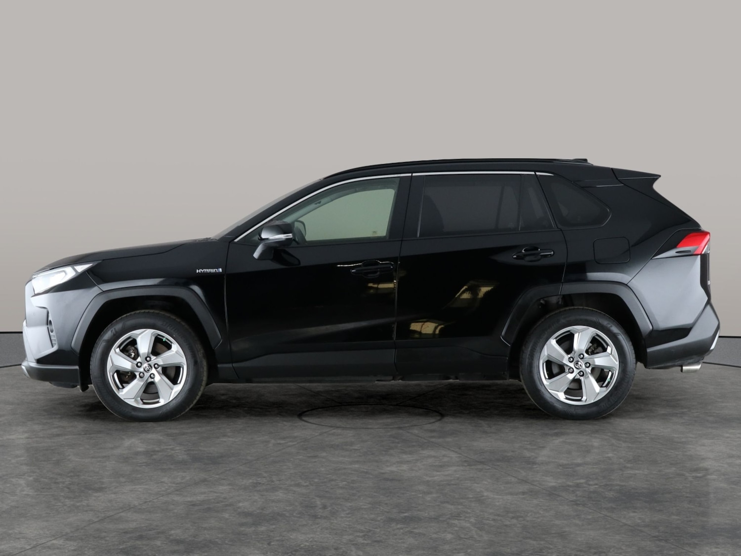 Used Toyota RAV4 2020 for sale - 76162450: Photo 16