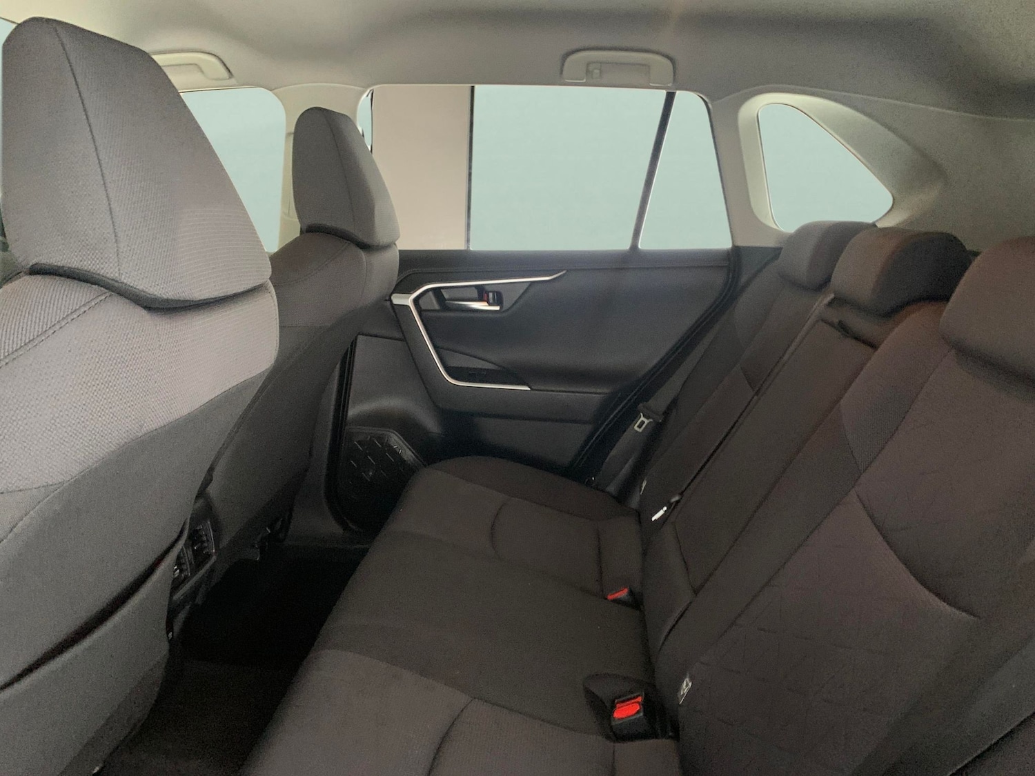 Used Toyota RAV4 2020 for sale - 76162450: Photo 34