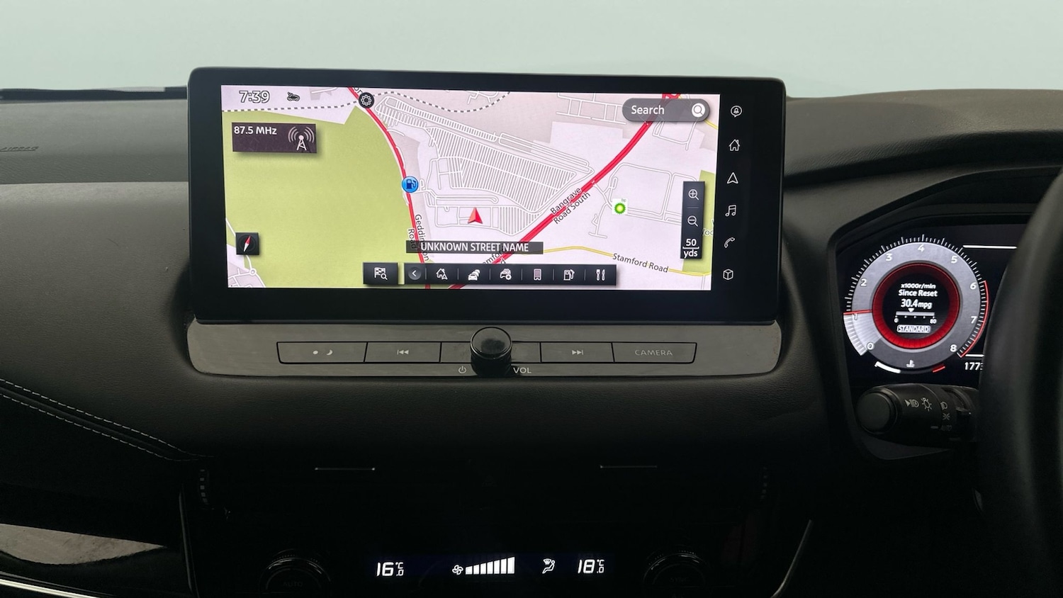 Used Nissan Qashqai for sale - 77318601: Photo 15