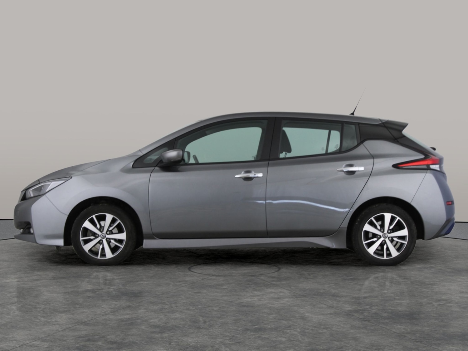 Used Nissan Leaf 2021 for sale - 77286081: Photo 12