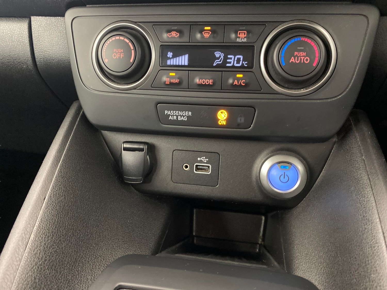 Used Nissan Leaf 2021 for sale - 77286081: Photo 14