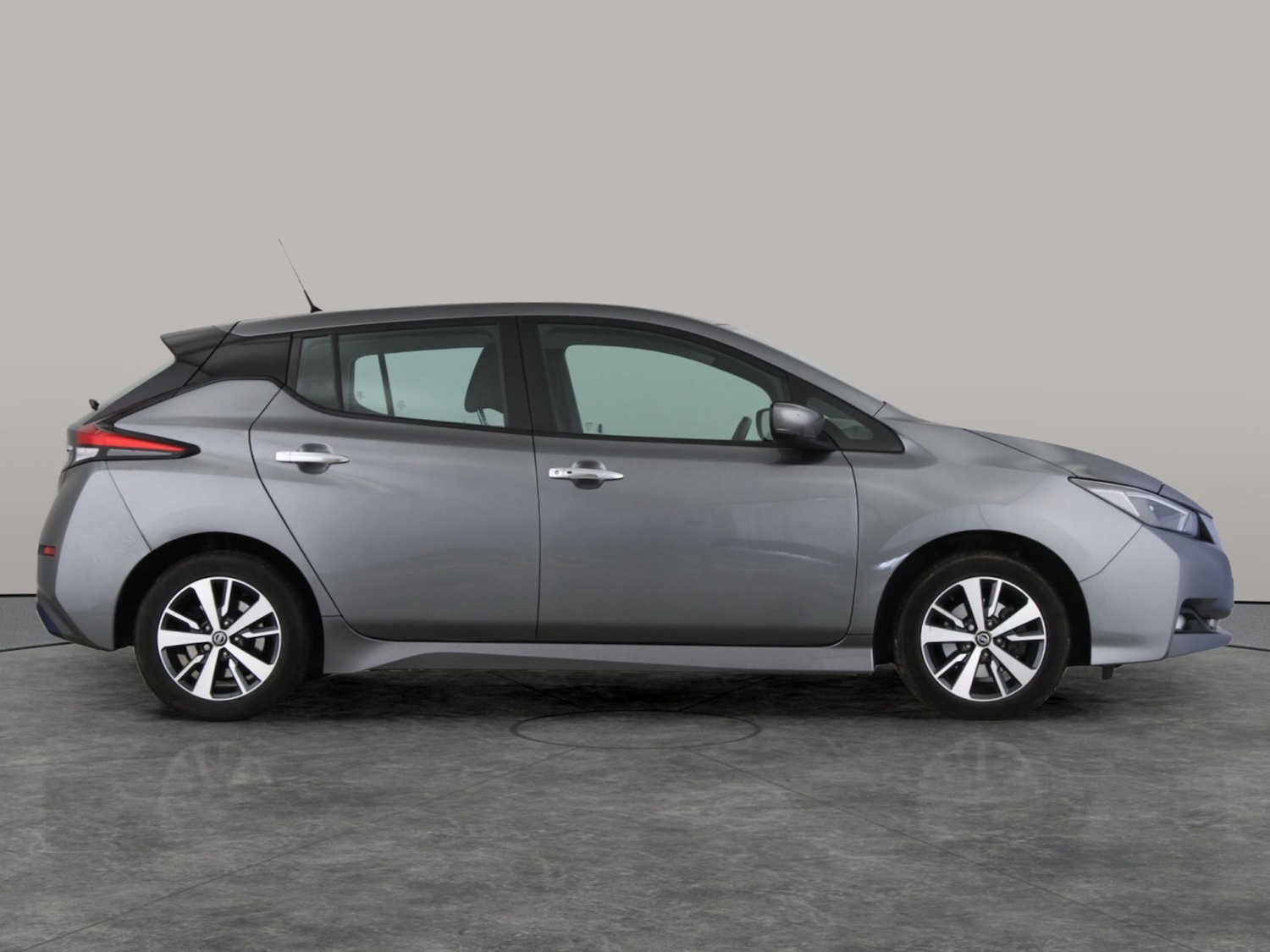 Used Nissan Leaf 2021 for sale - 77286081: Photo 8