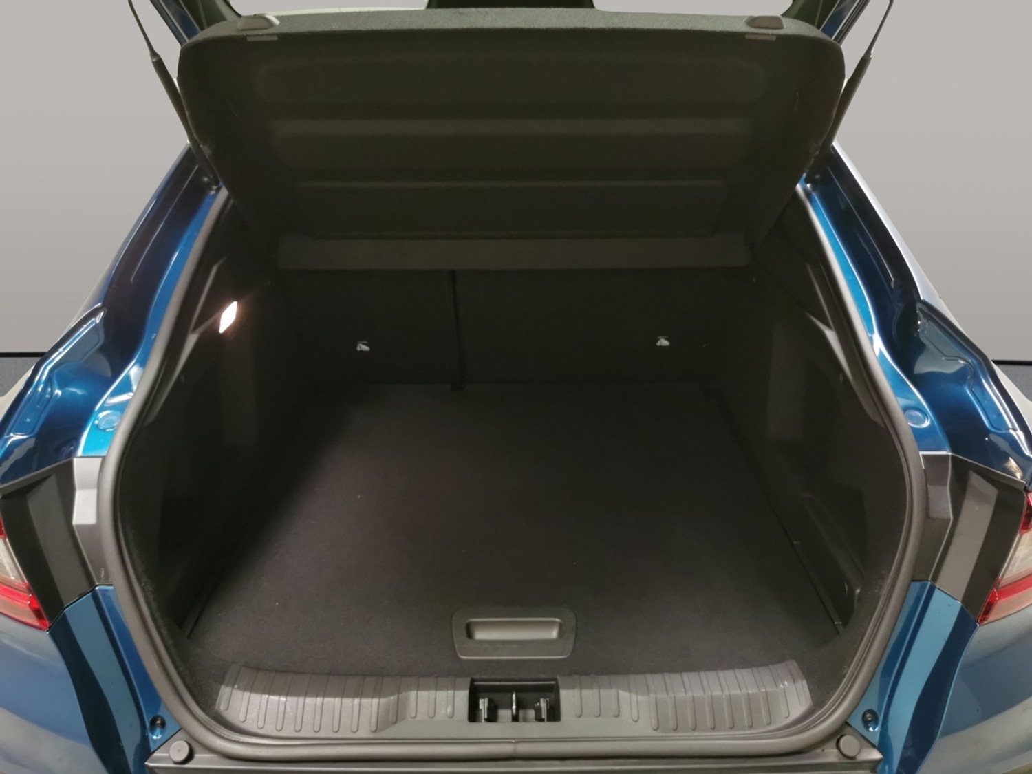 Used Renault Arkana 2023 for sale - 76502090: Photo 37