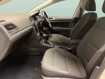 Used Volkswagen Golf 2020 for sale - 75594169: Photo
