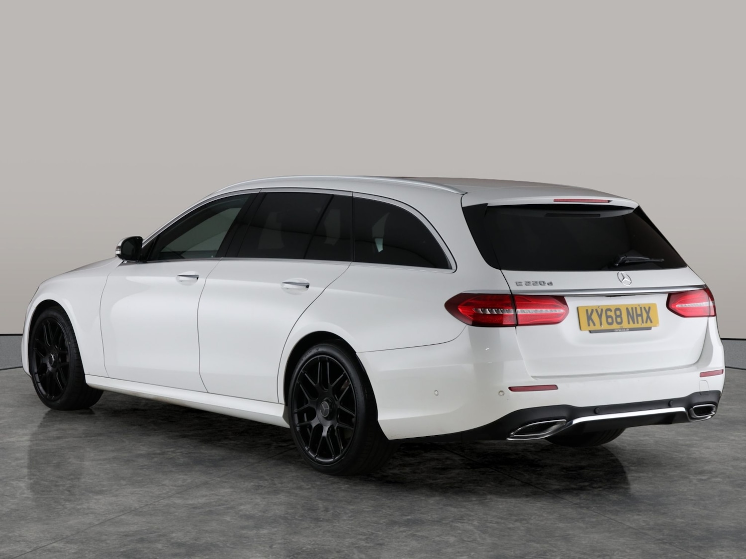 Used Mercedes-Benz E Class 2018 for sale - 76773748: Photo 12