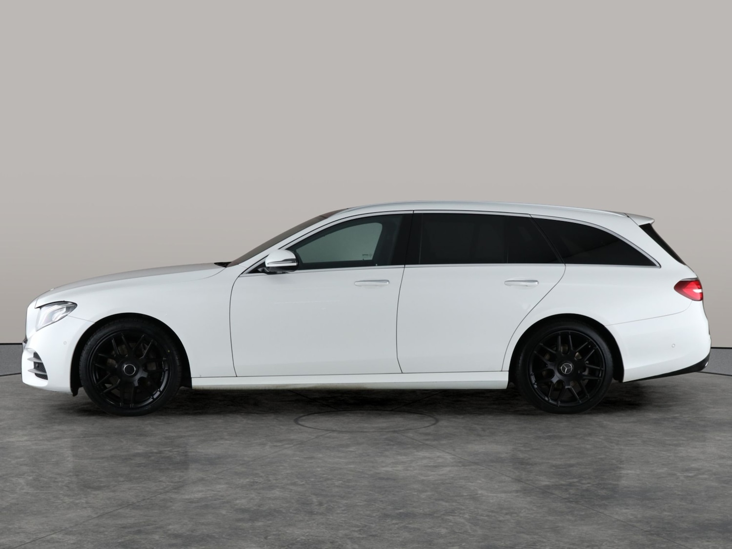 Used Mercedes-Benz E Class 2018 for sale - 76773748: Photo 13