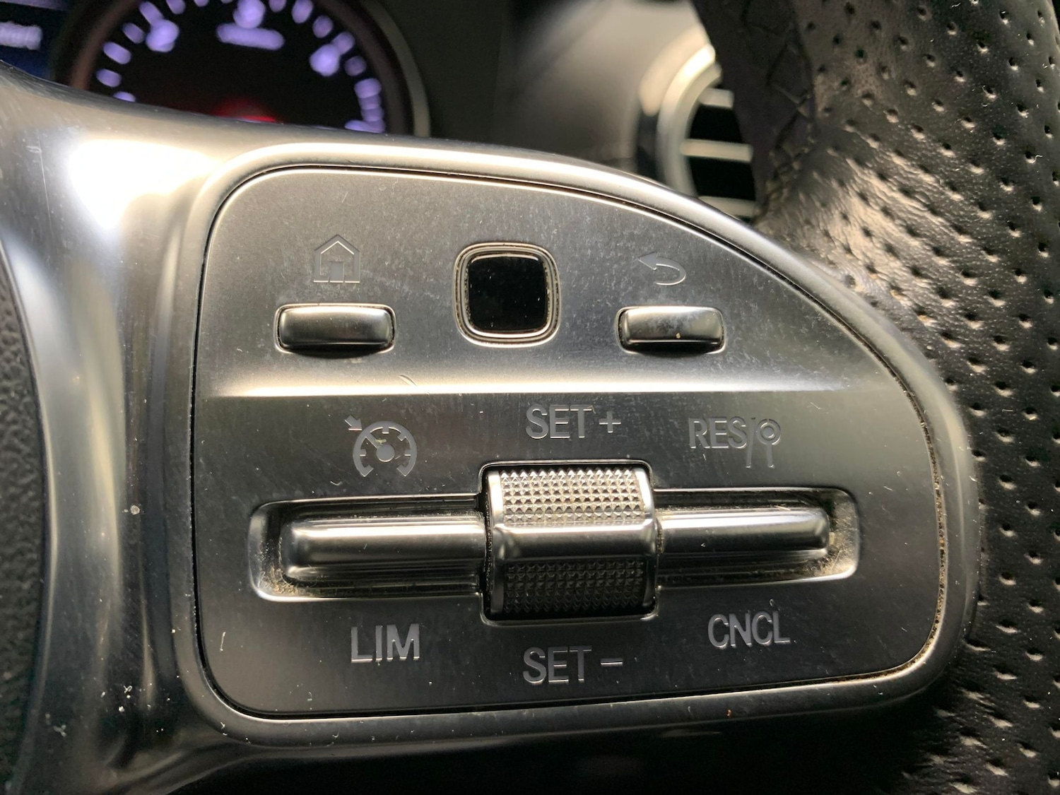 Used Mercedes-Benz E Class 2018 for sale - 76773748: Photo 21