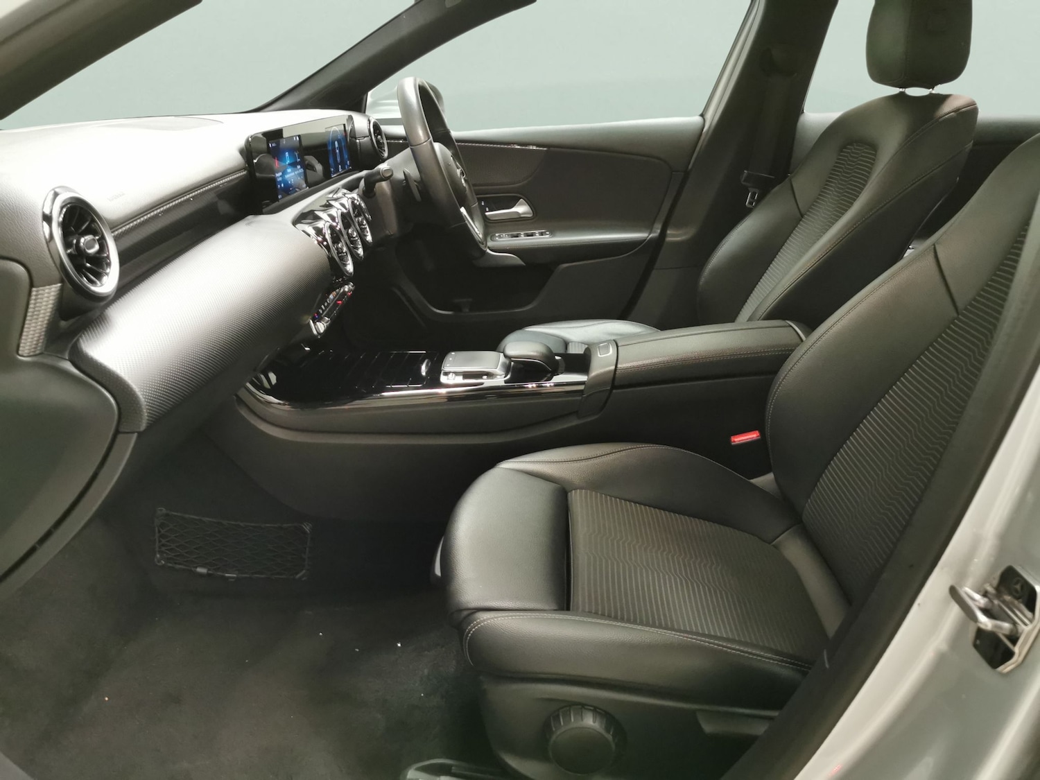 Used Mercedes-Benz A-Class 2019 for sale - 77219179: Photo 4