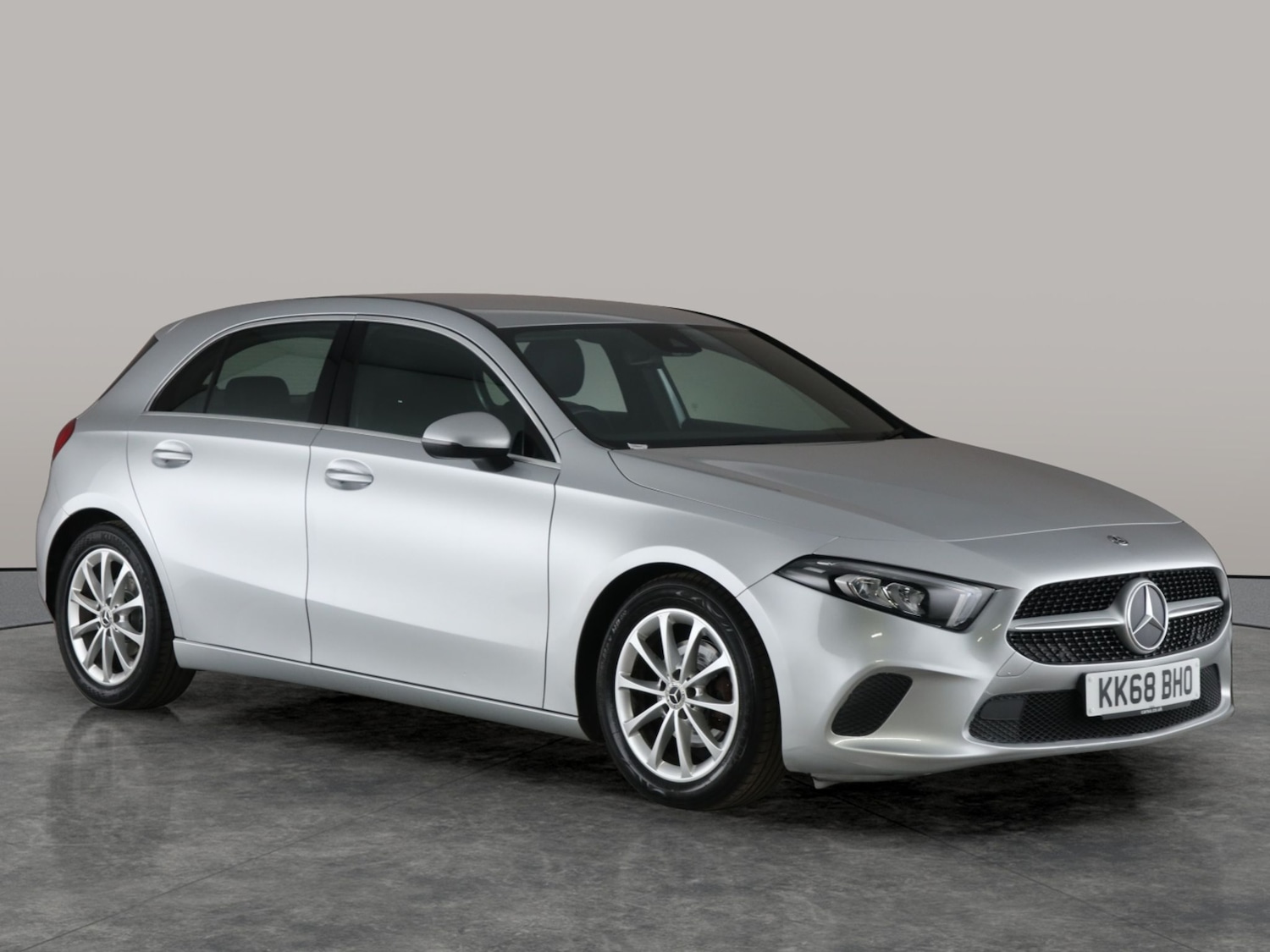 Used Mercedes-Benz A-Class 2019 for sale - 77219179: Photo 8