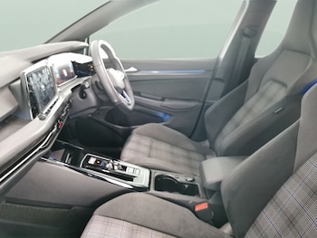 Used Volkswagen Golf 2023 for sale - 77960558: Photo