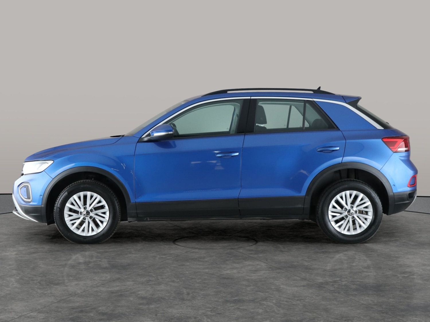 Used Volkswagen T-Roc 2022 for sale - 76554977: Photo 13