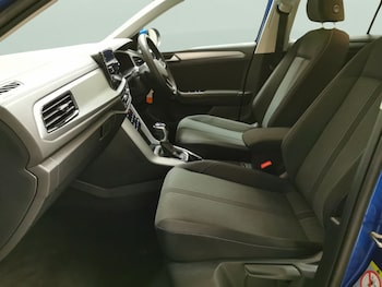 Used Volkswagen T-Roc 2022 for sale - 76554977: Photo