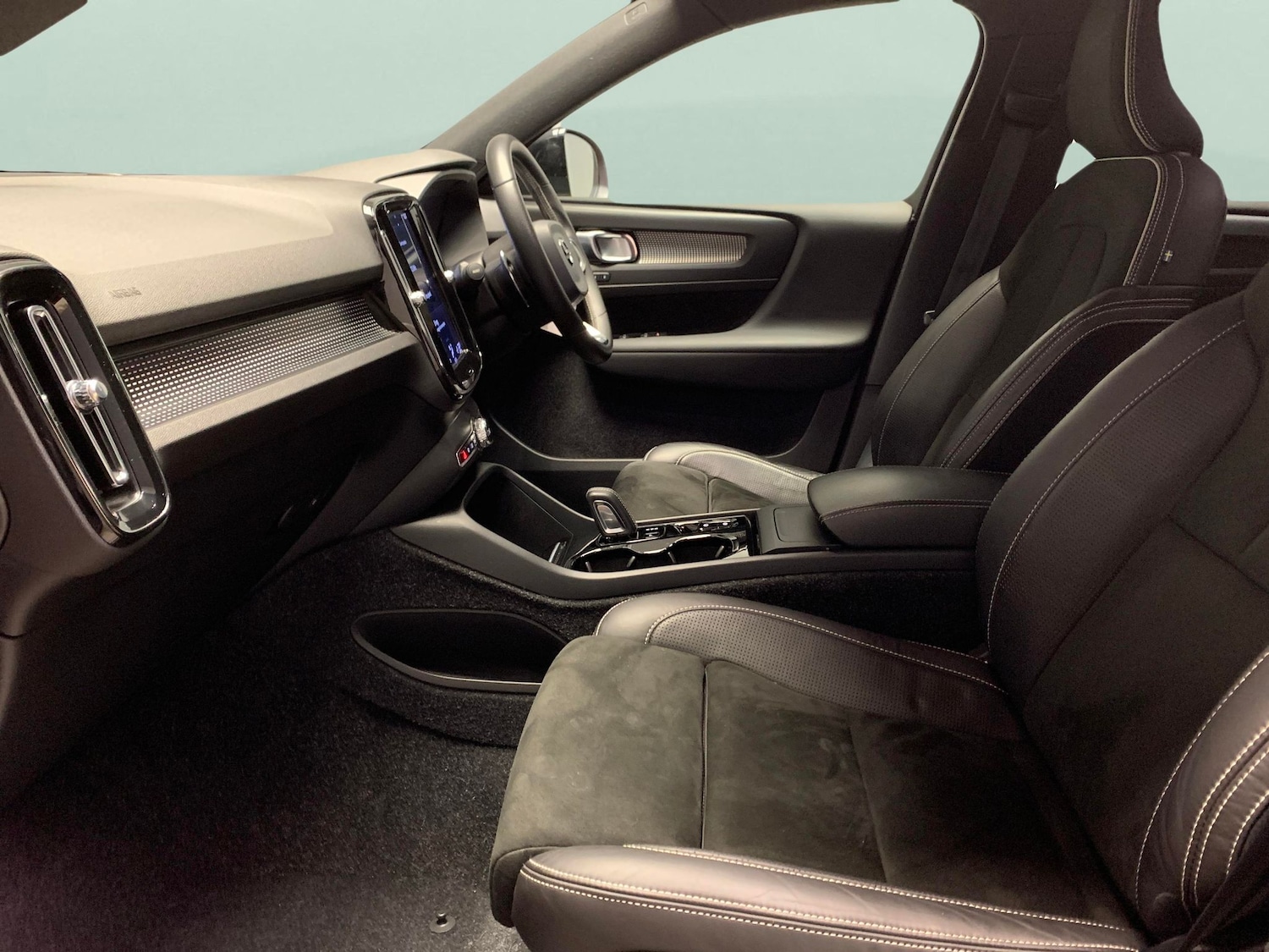 Used Volvo XC40 2020 for sale - 76505463: Photo 4