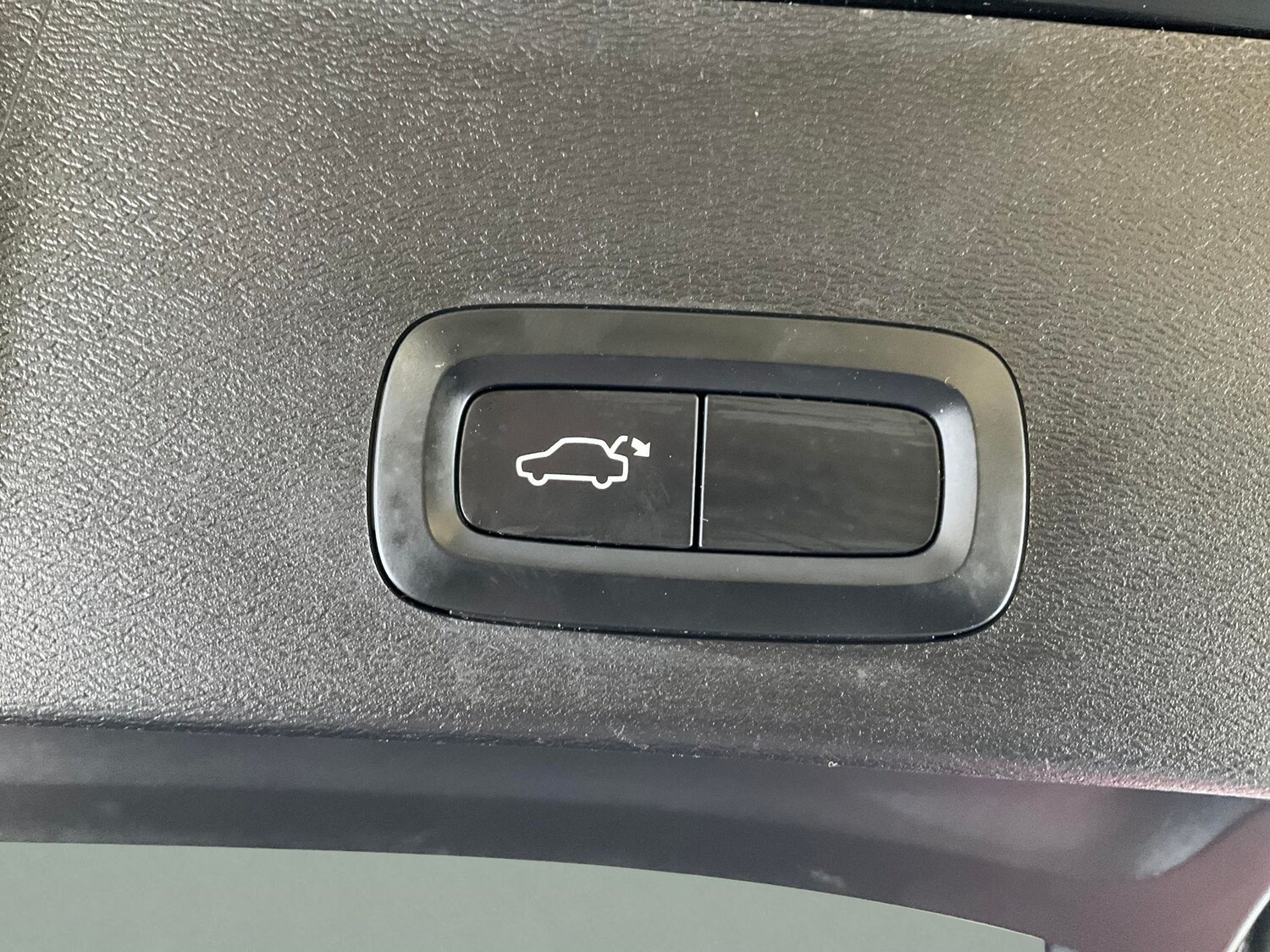 Used Volvo XC40 2022 for sale - 78178216: Photo 13