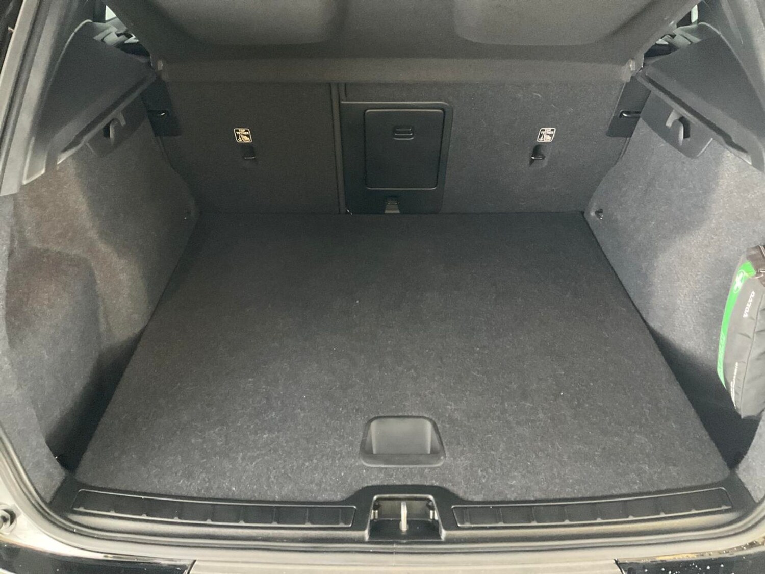 Used Volvo XC40 2022 for sale - 78178216: Photo 30