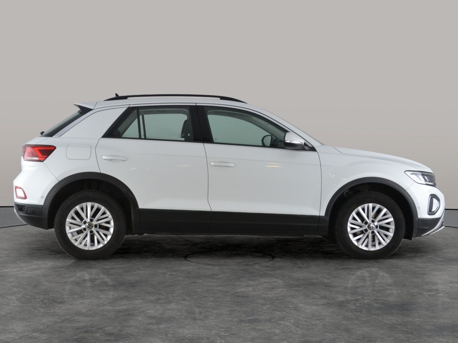 Used Volkswagen T-Roc 2022 for sale - 77068195: Photo 10