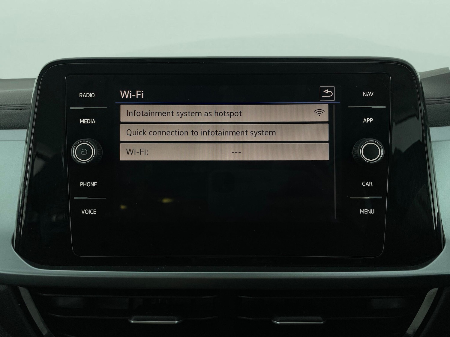 Used Volkswagen T-Roc 2022 for sale - 77068195: Photo 13