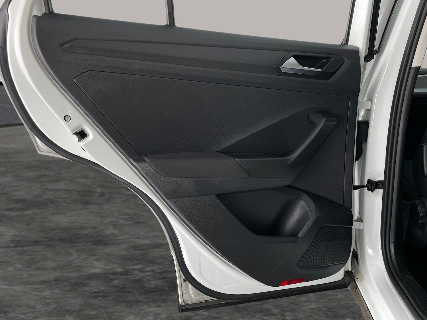 Used Volkswagen T-Roc 2022 for sale - 77068195: Photo 29