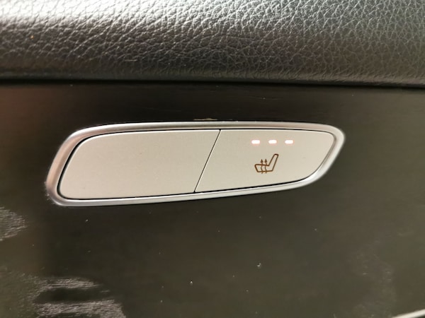 Used Mercedes-Benz GLC 2018 for sale - 76290628: Photo 22
