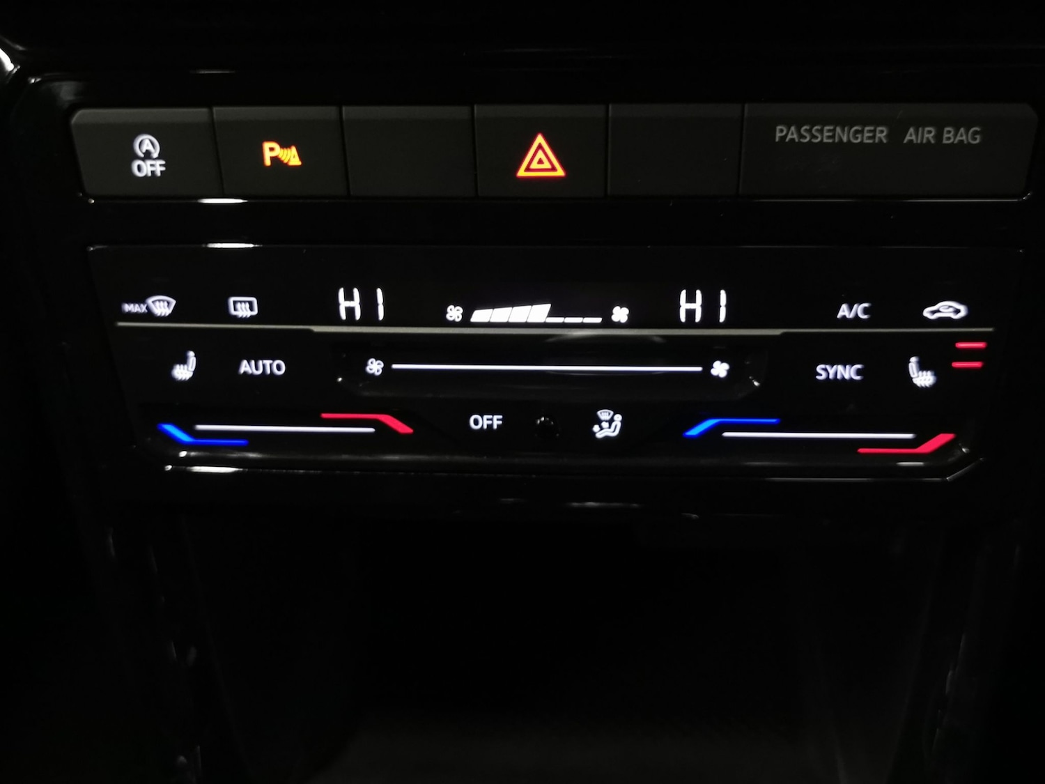 Used Volkswagen T-Cross 2022 for sale - 76719913: Photo 16