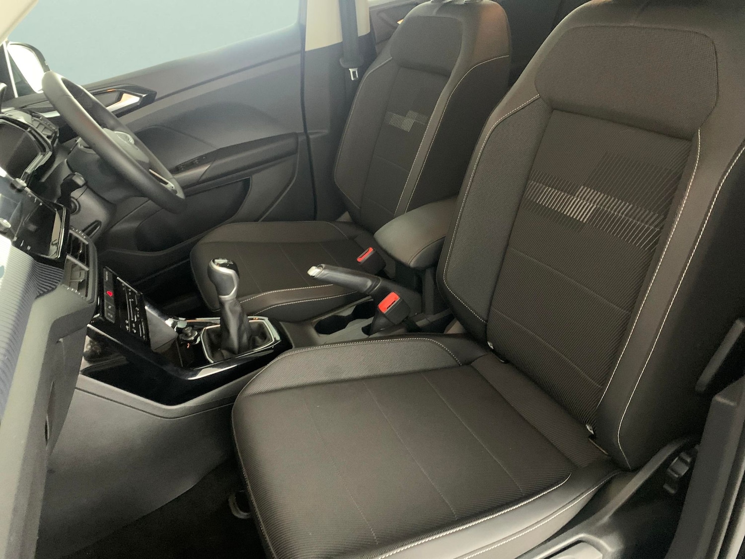 Used Volkswagen T-Cross 2022 for sale - 76719913: Photo 4