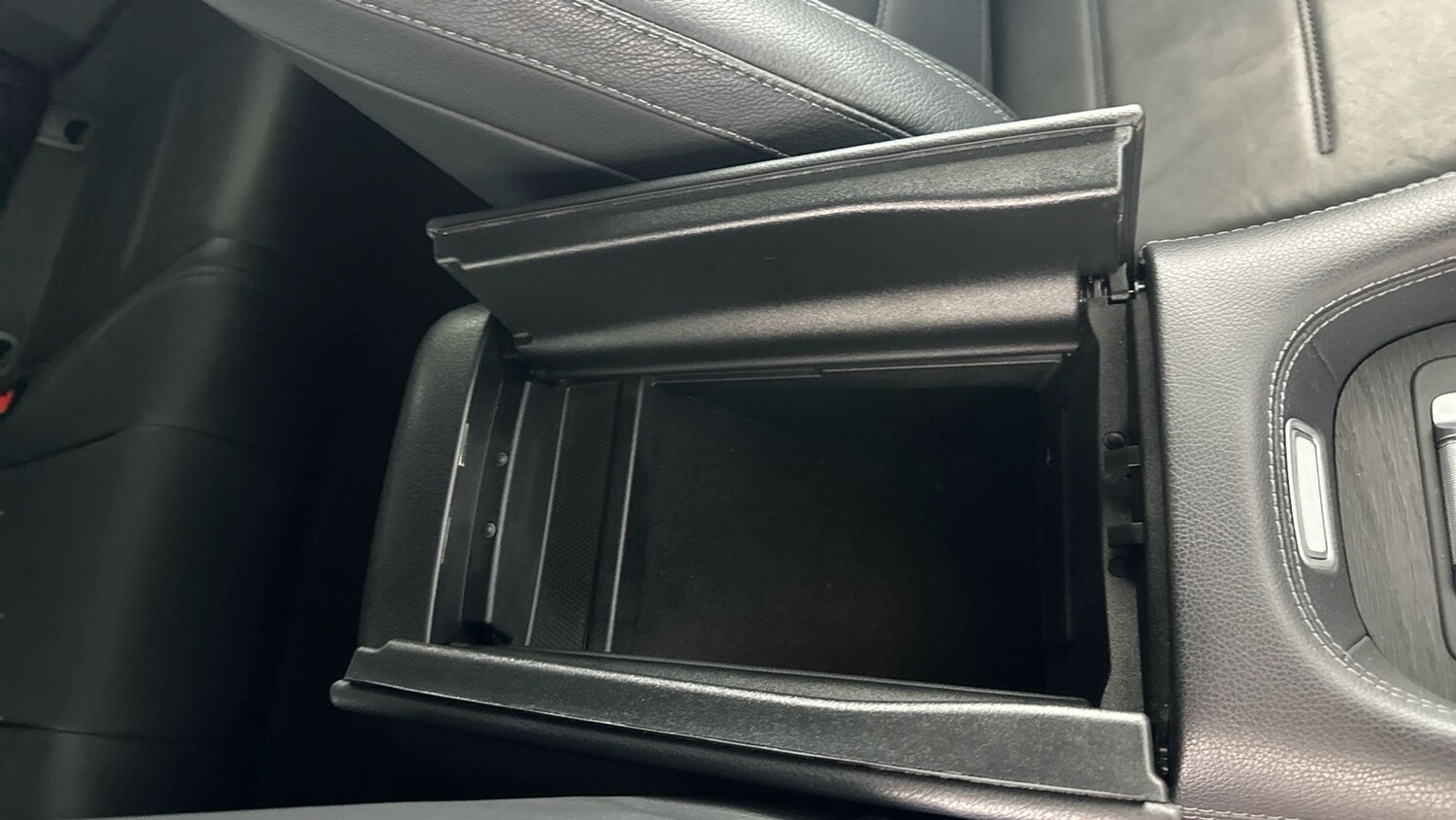 Used Mercedes-Benz GLE 2020 for sale - 77676002: Photo 30