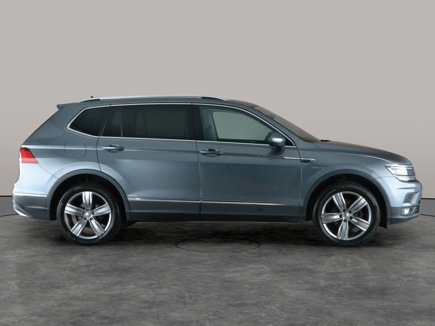 Used Volkswagen Tiguan Allspace 2021 for sale - 77846199: Photo 9