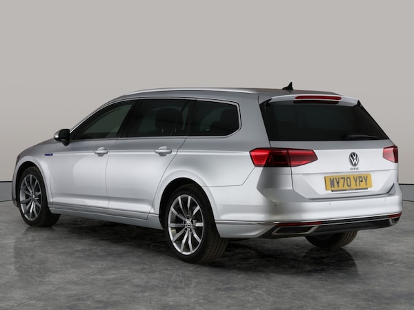Used Volkswagen Passat 2020 for sale - 76303169: Photo 14