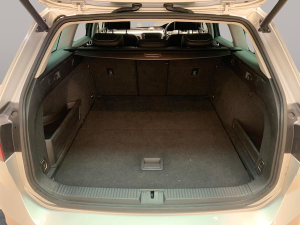 Used Volkswagen Passat 2020 for sale - 76303169: Photo 44