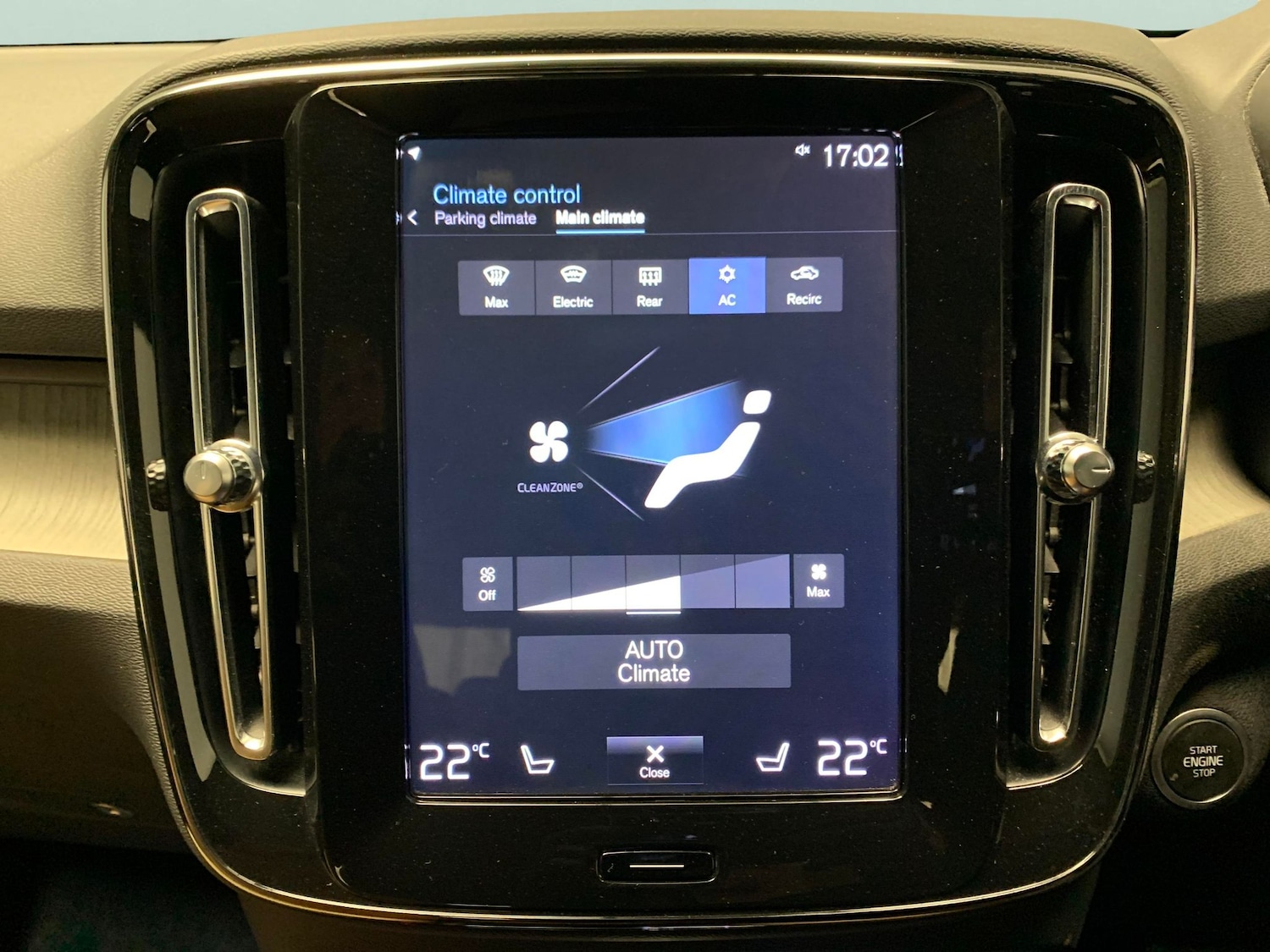 Used Volvo XC40 2020 for sale - 76390357: Photo 21